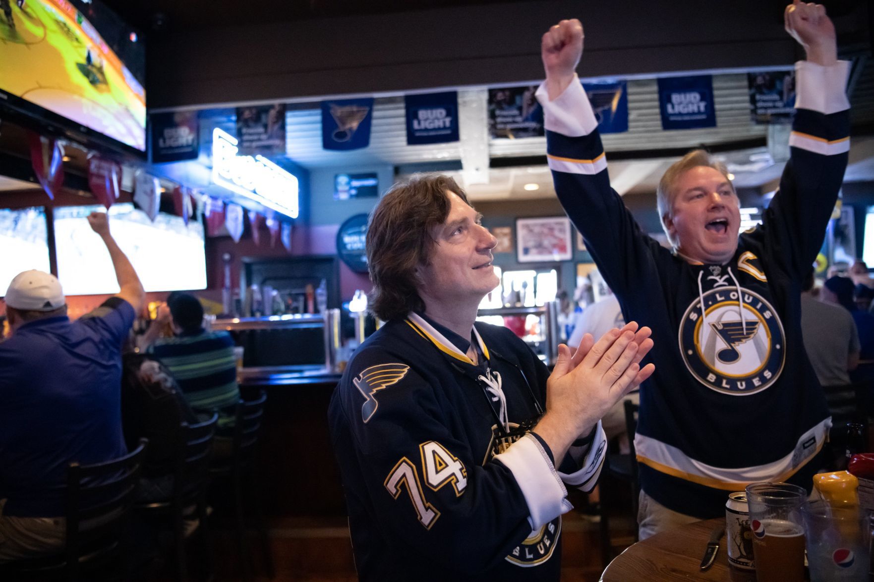 Blues fans watch Game 5 of Western Conference Finals at Syberg's on Dorsett